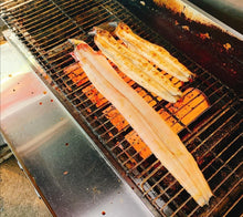 画像をギャラリービューアに読み込む, 天然うなぎ蒲焼 最高級(料亭・ミシュランガイド掲載店 用) 時価(220g前後以上) お問い合わせ下さい。